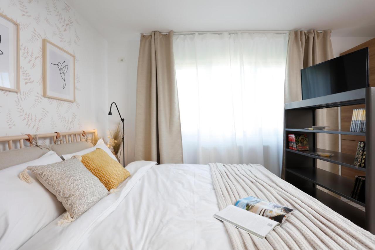 New & Cozy In Ghencea + Netflix Apartament