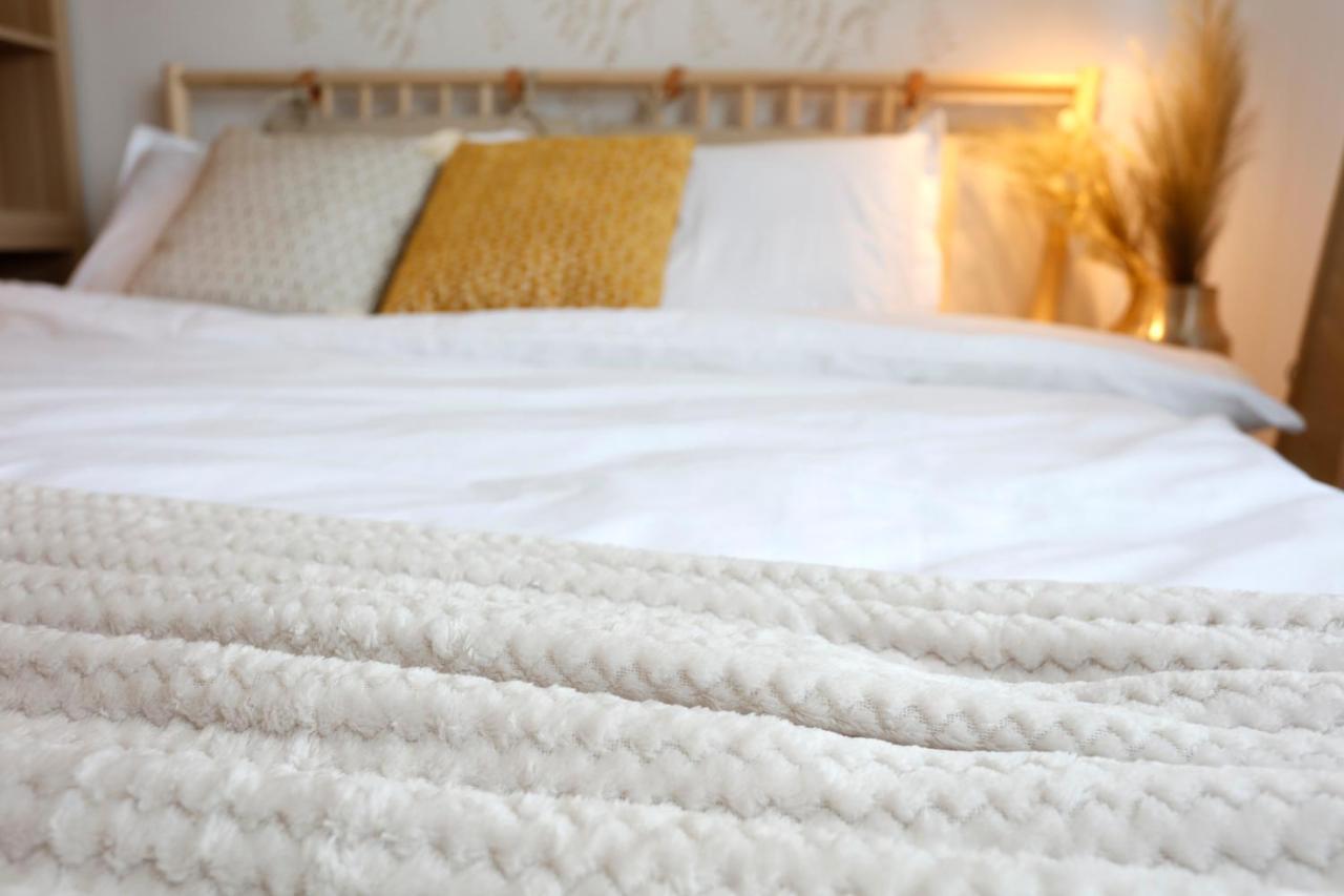 New & Cozy In Ghencea + Netflix Bucureşti